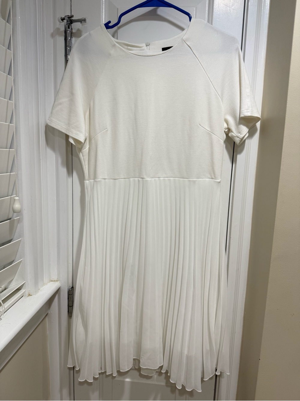 Short-Sleeve Pleated Mini Dress in White